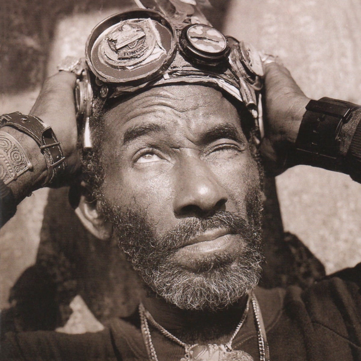 lee-perry-on_the_wire-pack.jpg