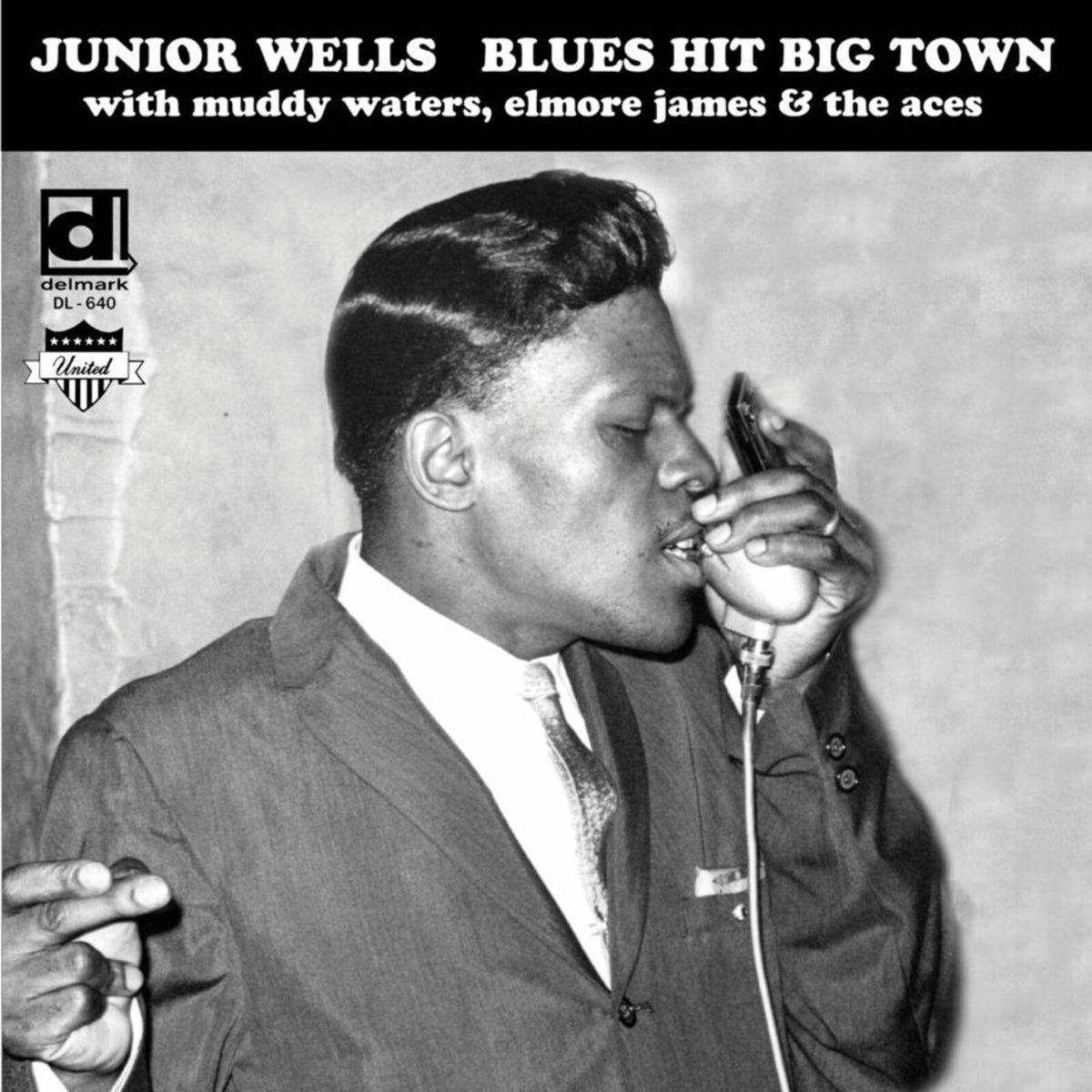 Junior Wells - Blues Hit Big Town - DELMARK06402