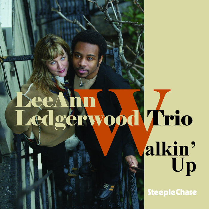 LeeAnn Ledgerwood - Walkin' Up - SCCD31541