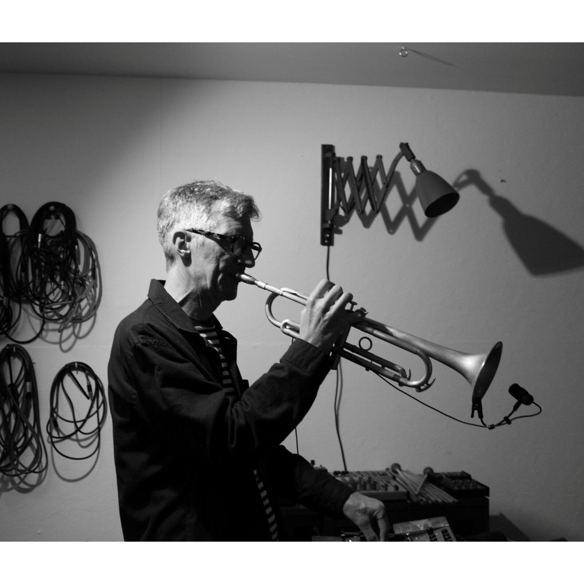 Jim Howard - Winter Sun - EM13