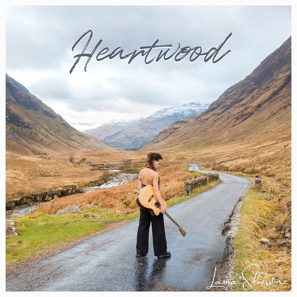 Laura Silverstone - Heartwood - PNFG68