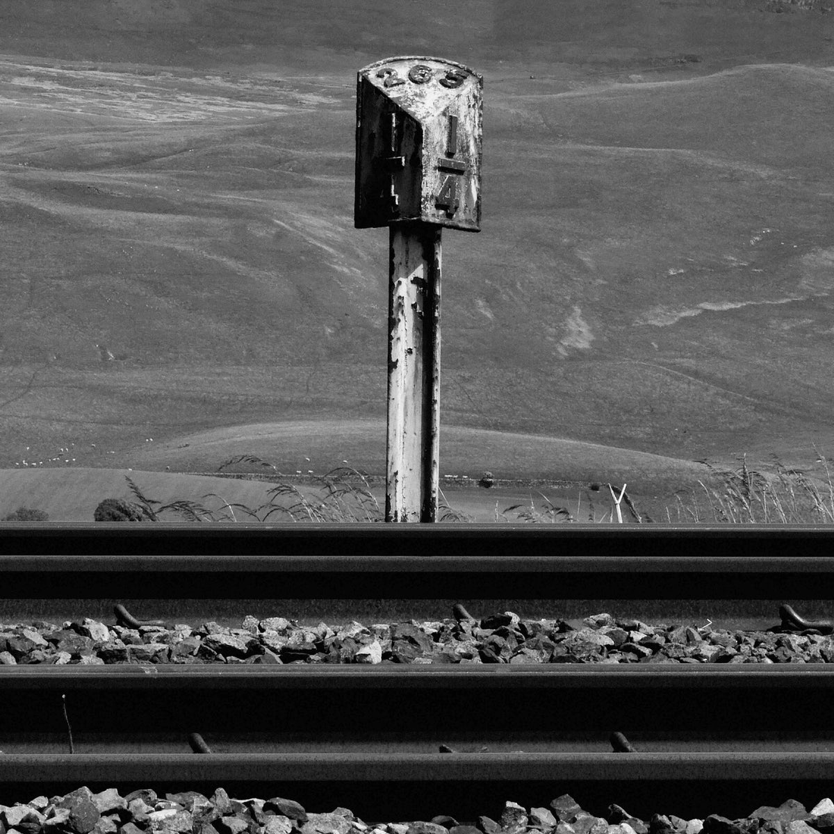 CRAVEN FAULTS - SIDINGS - BAY143CD