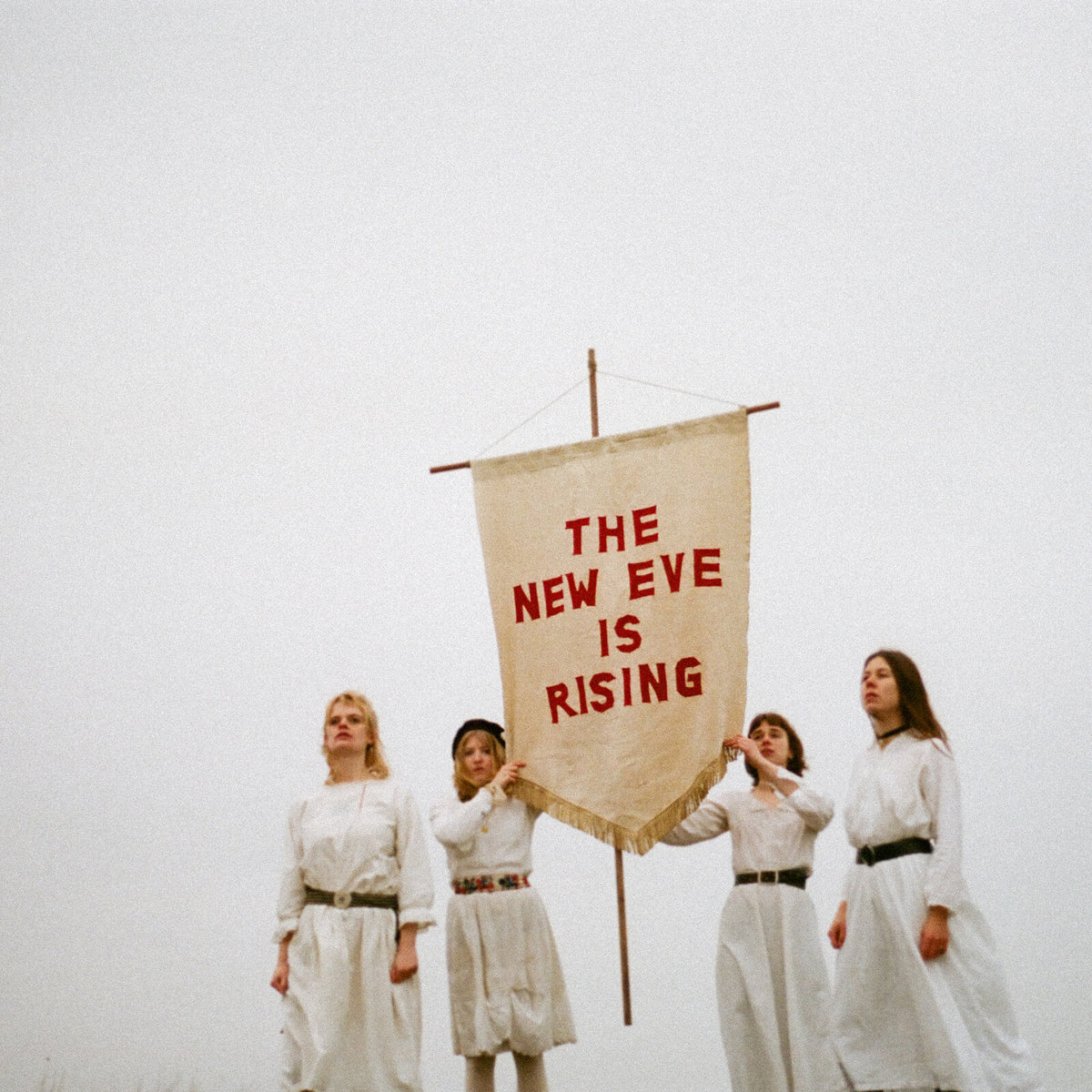 The New Eves - The New Eve Is Rising - TRANS913CD