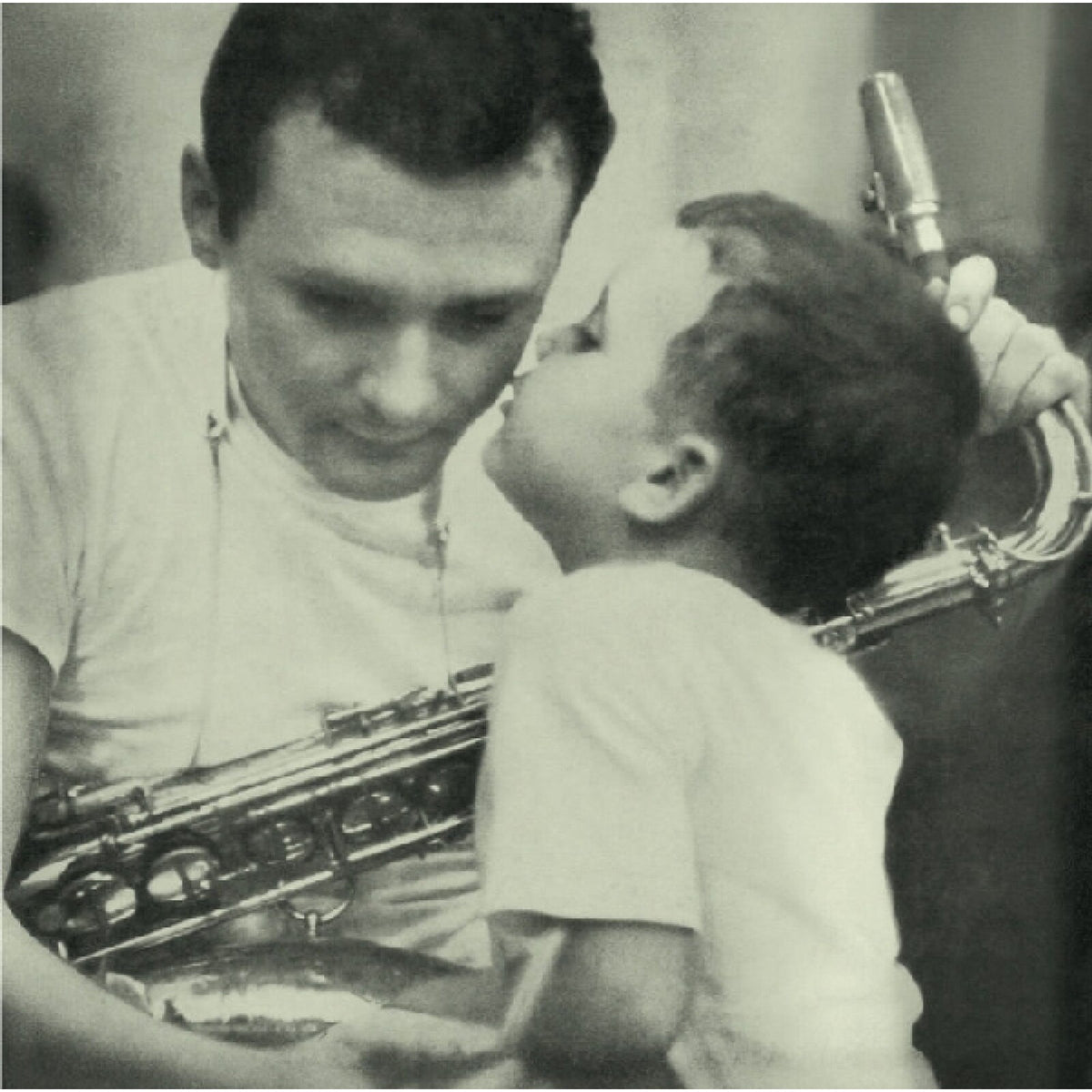 Stan Getz Plays + 10 Bonus Tracks