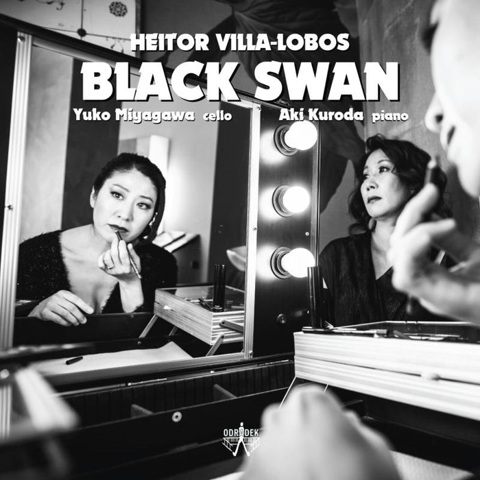 Aki Kuroda; Yuko Miyagawa: Black Swan