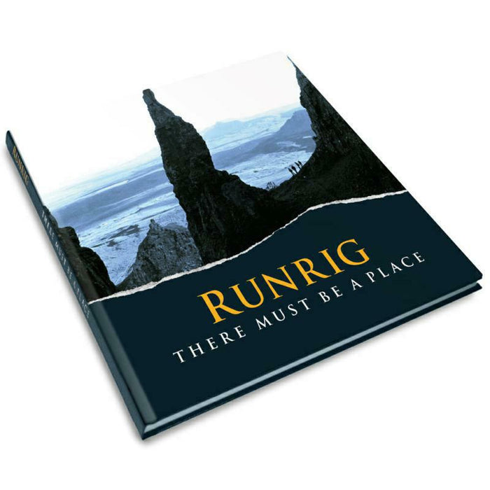 Runrig: There Must Be A Place (Deluxe Hardback Book Edition) (DVD)